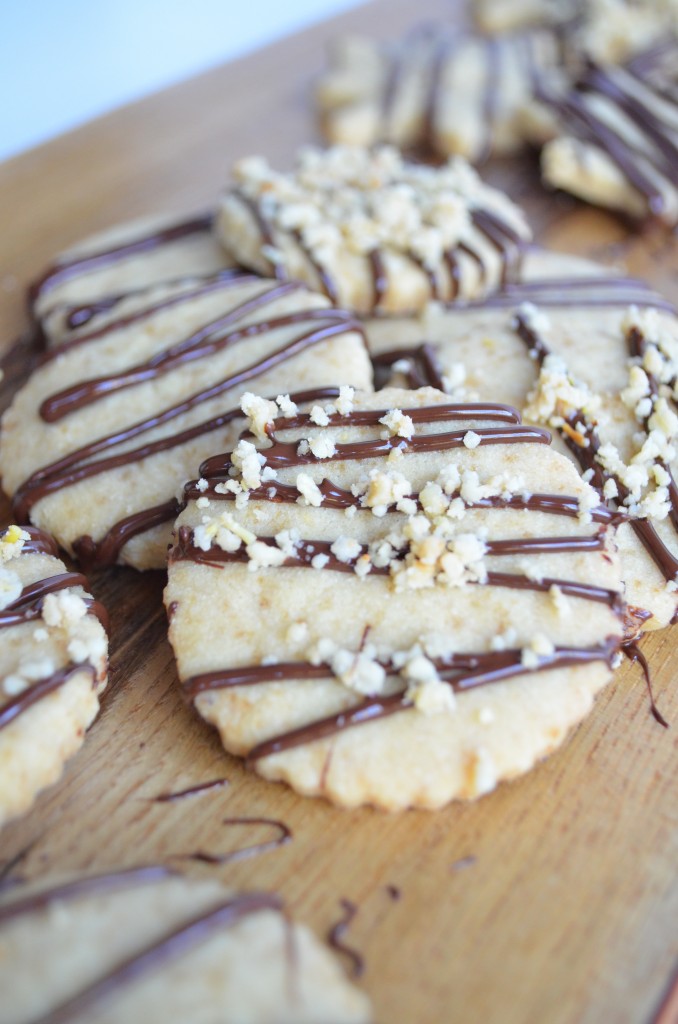 Brown Sugar and Pine Nut Shortbread Cookies