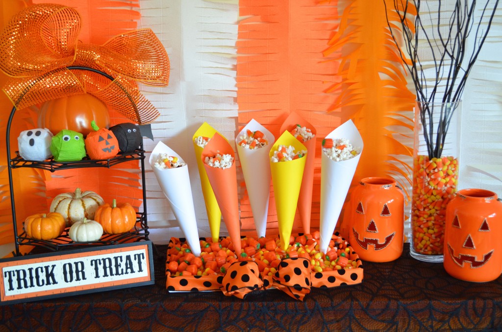 Halloween Popcorn Cones and Candy Corn Tray From Scratch With Maria Provenzano. Click for tutorial!