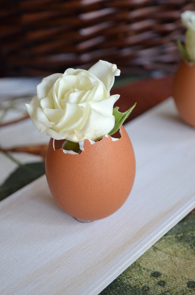 Easter Egg Shell Vase Craft